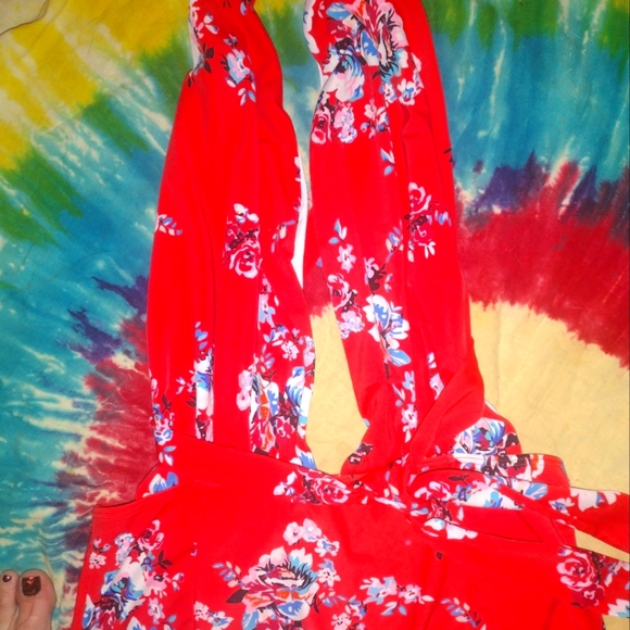 Jessica Simpson Onepiece cut out swimsuit - Picture 6 of 6